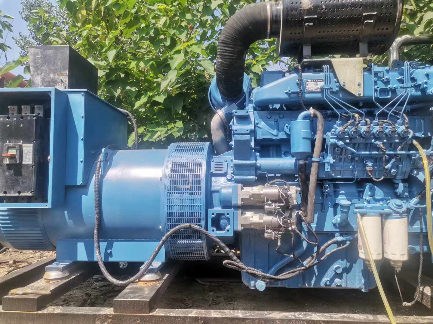 奈曼详细说明降低 800kW 柴油发电机输出电流波动的方法